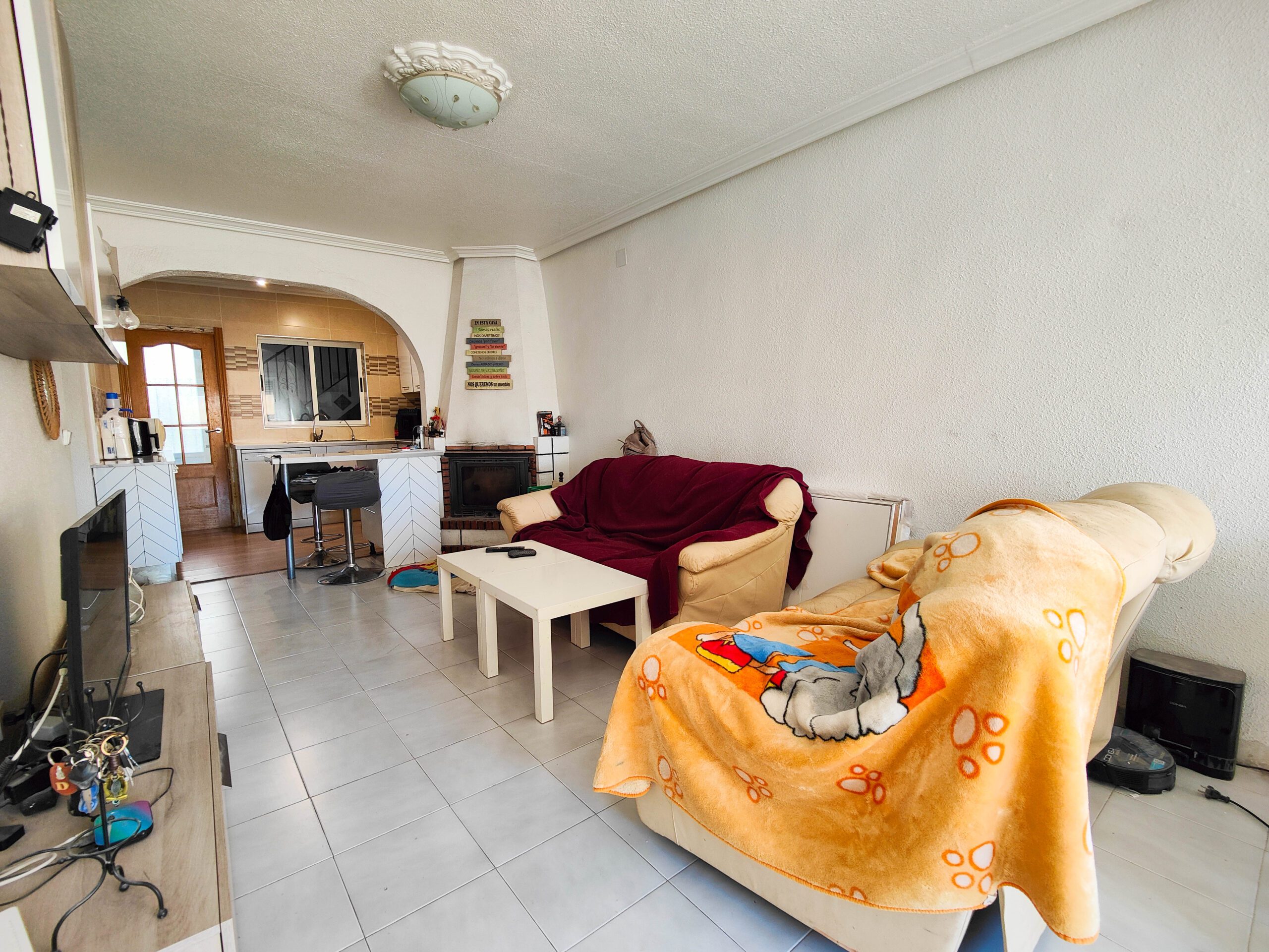 For sale - 4 Bedroom 2 Bathroom Town House in San Miguel de Salinas -  - Alicante