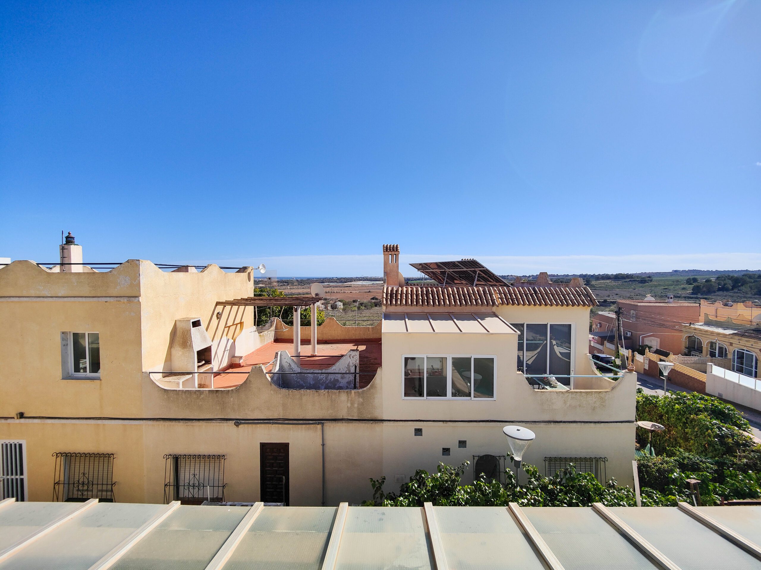 For sale - 4 Bedroom 2 Bathroom Town House in San Miguel de Salinas -  - Alicante