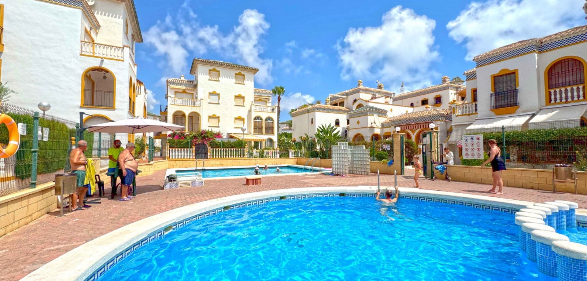 For sale - 3 Bedroom 1 Bathroom Duplex Penthouse in La Mata - La Mata  - Alicante