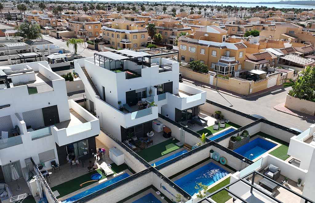 For sale - 3 Bedroom 2 Bathroom Townhouse in Rojales - Ciudad Quesada  - Alicante