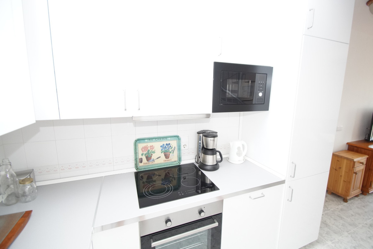 For sale - 2 Bedroom 1 Bathroom Top Floor apartment in Playa Flamenca - Playa Flamenca  - Alicante