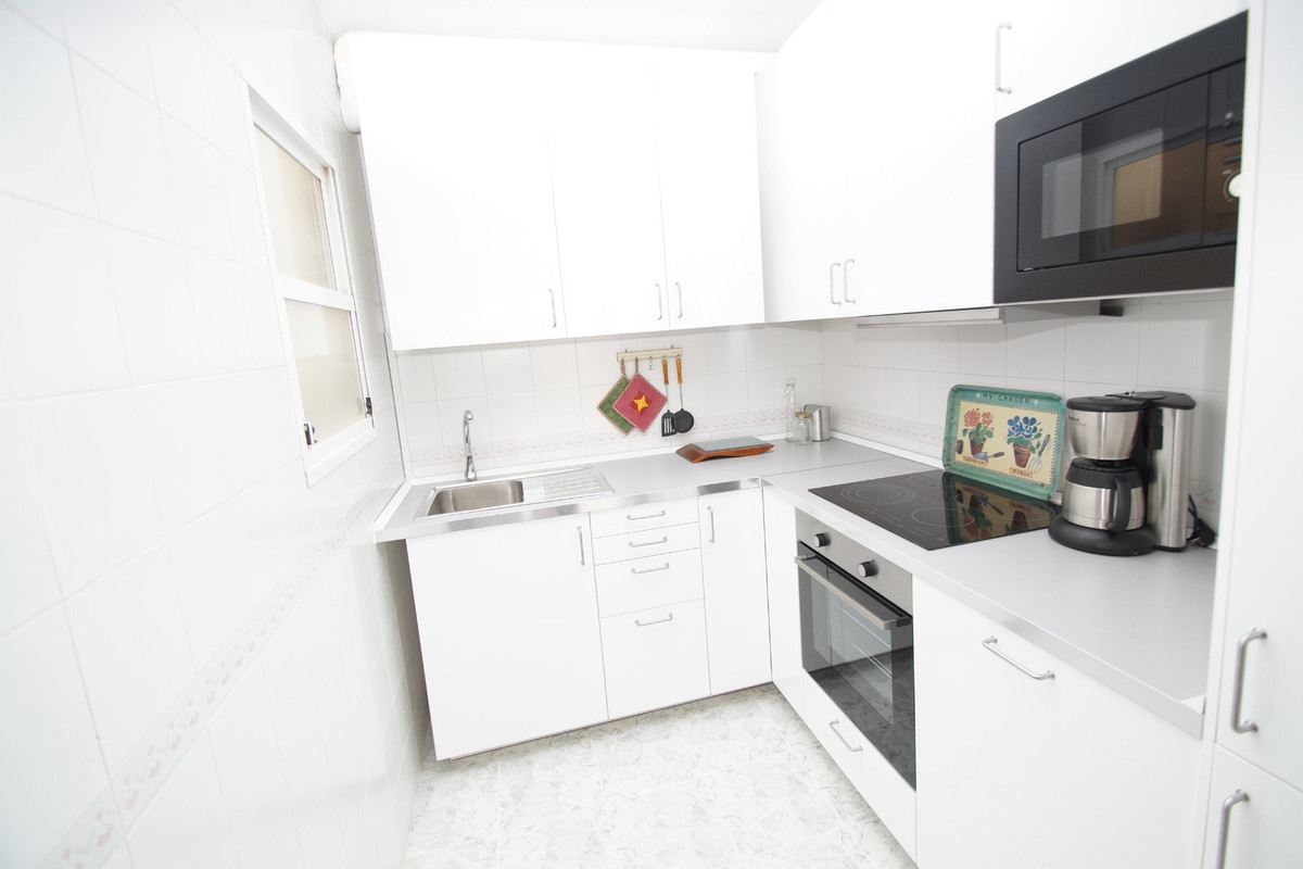 For sale - 2 Bedroom 1 Bathroom Top Floor apartment in Playa Flamenca - Playa Flamenca  - Alicante