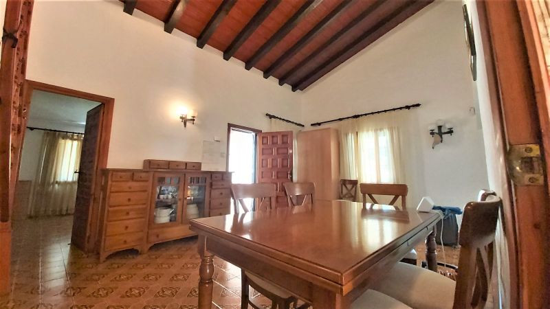 For sale - 4 Bedroom 3 Bathroom Detached Villa in Punta Prima -   - Alicante