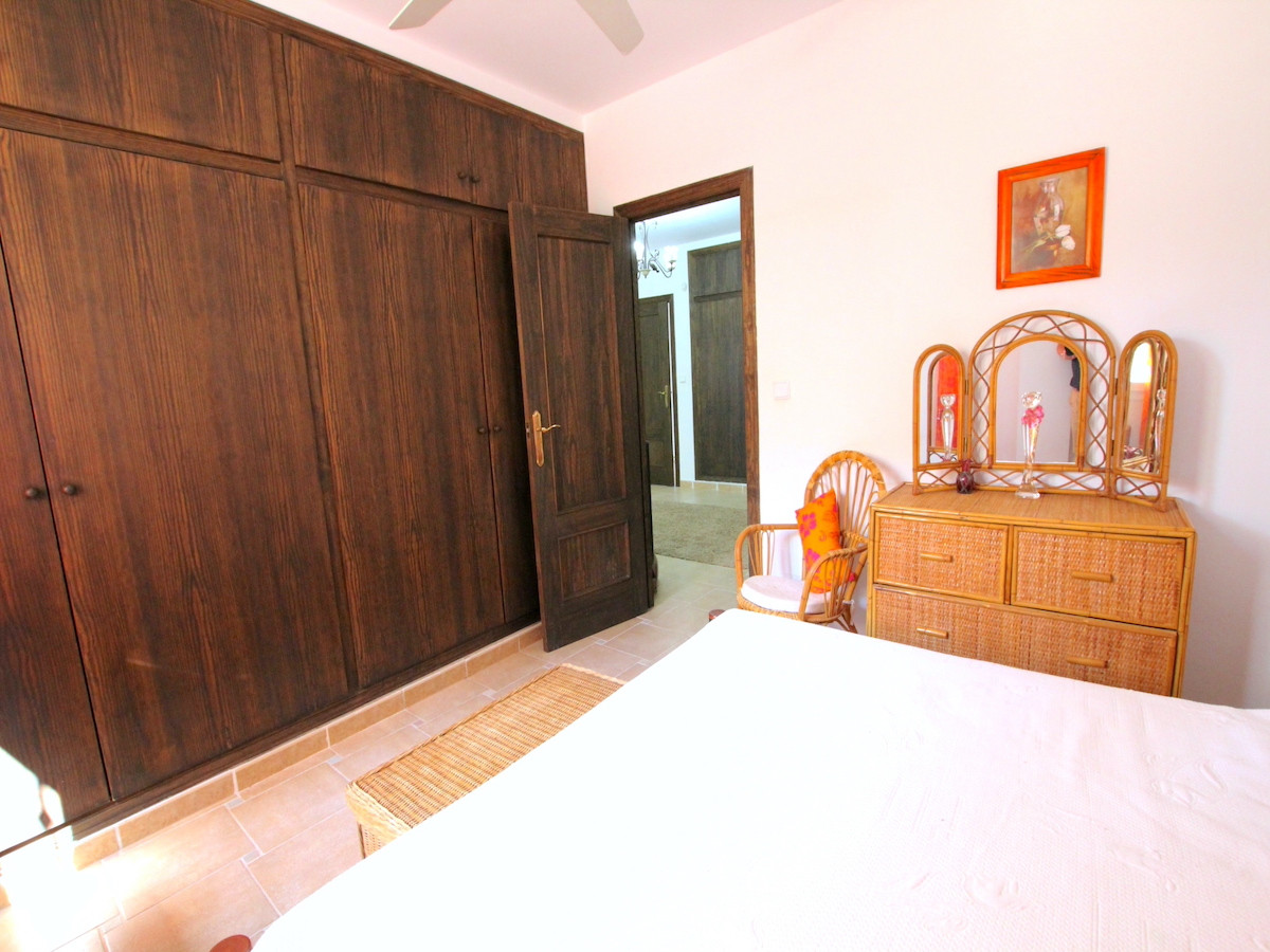 For sale - 3 Bedroom 2 Bathroom House - Detached Villa in Algorfa - Algorfa Centro  - Alicante