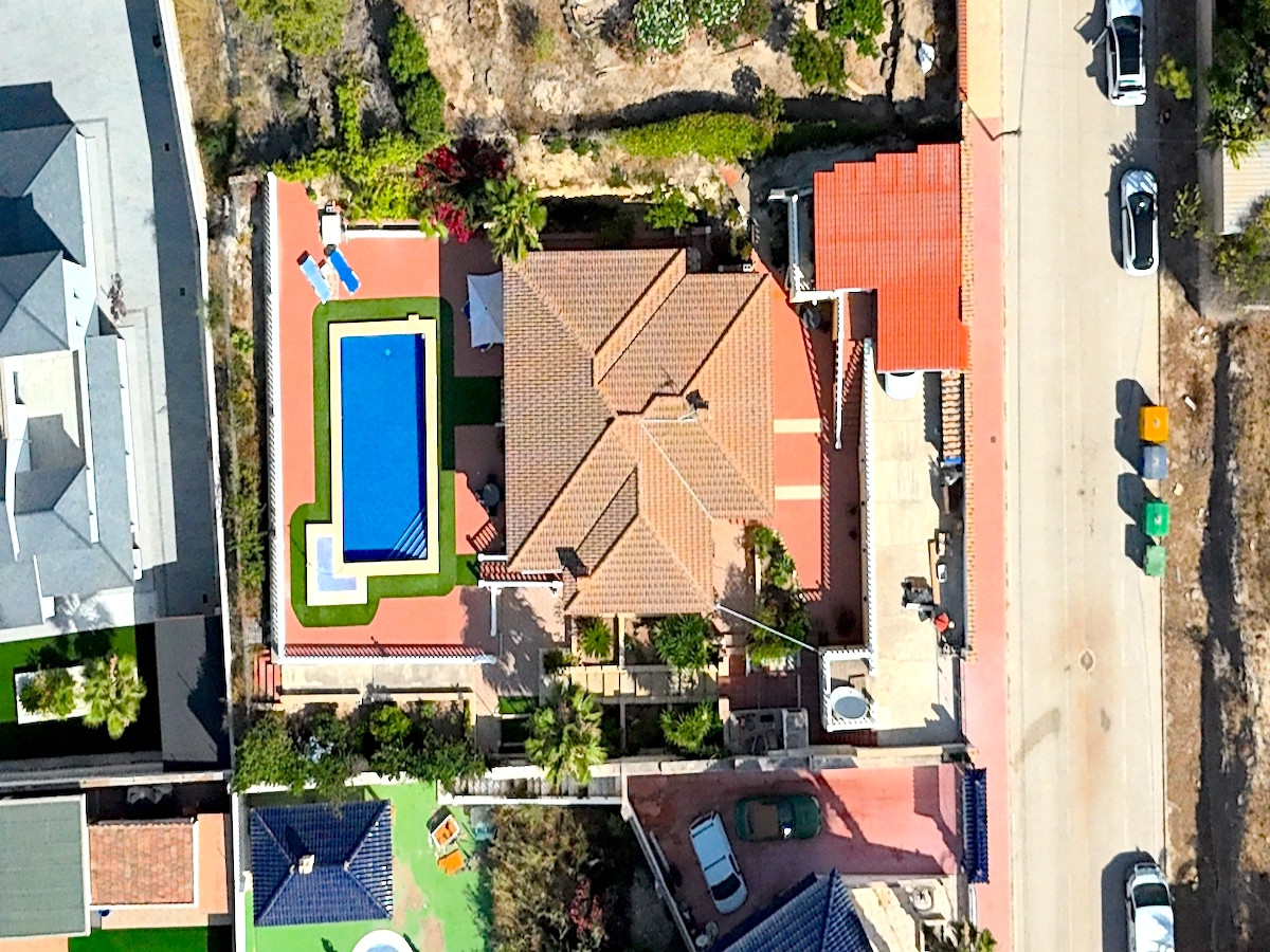 For sale - 3 Bedroom 2 Bathroom House - Detached Villa in Algorfa - Algorfa Centro  - Alicante