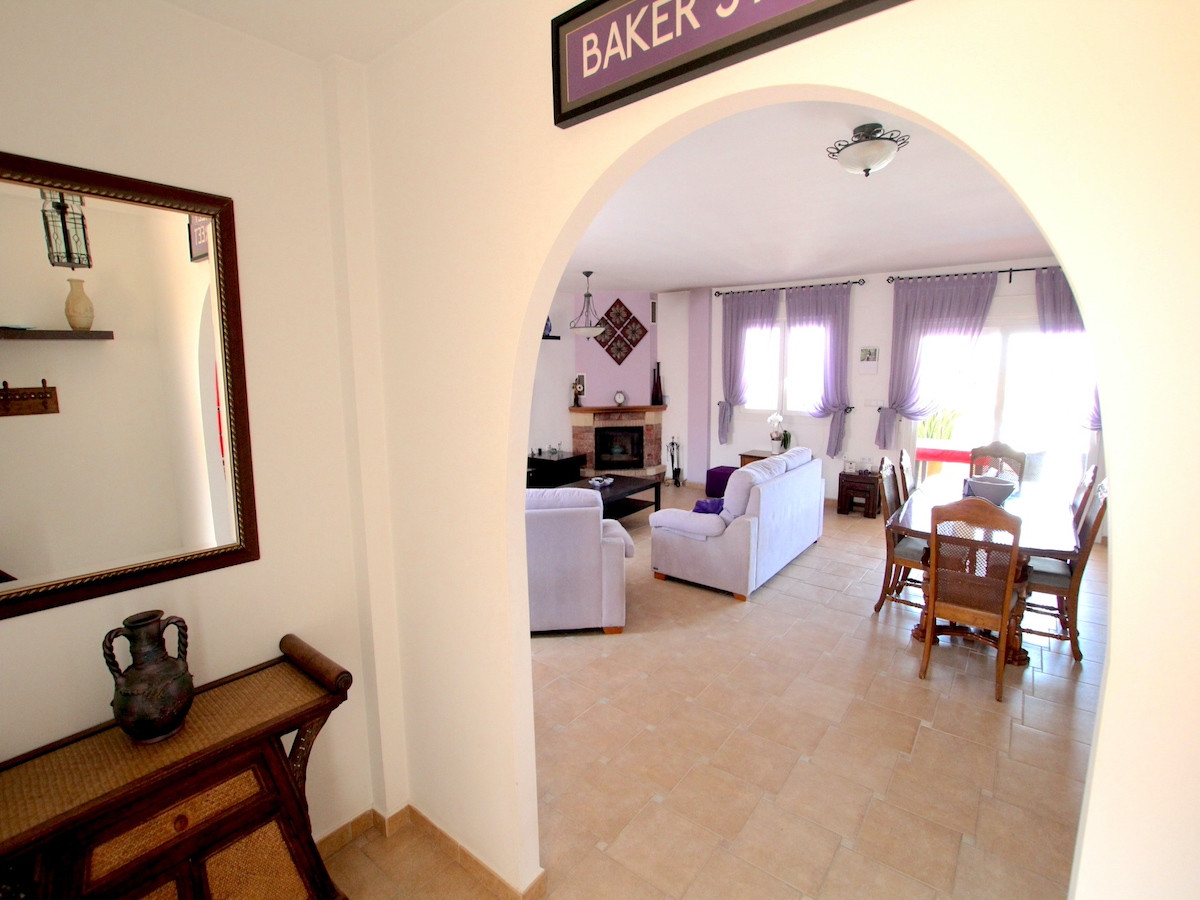 For sale - 3 Bedroom 2 Bathroom House - Detached Villa in Algorfa - Algorfa Centro  - Alicante