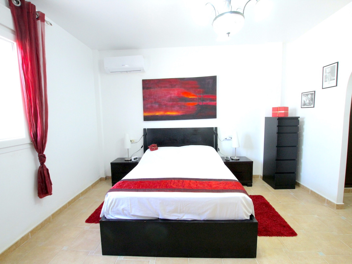 For sale - 3 Bedroom 2 Bathroom House - Detached Villa in Algorfa - Algorfa Centro  - Alicante