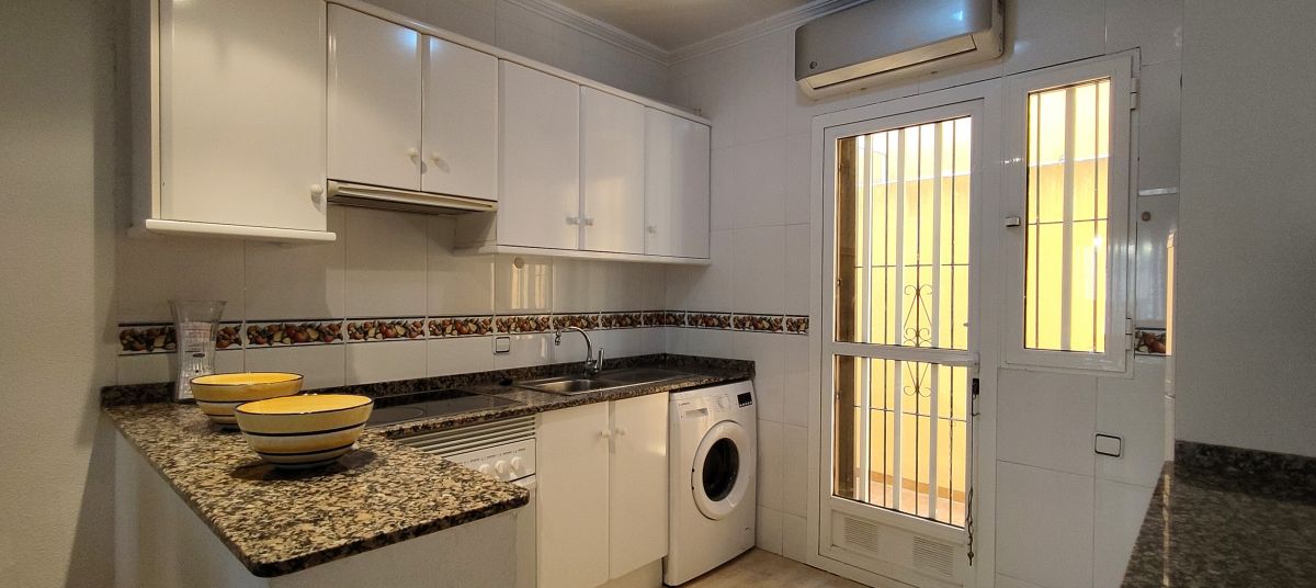 For sale - 3 Bedroom 2 Bathroom Townhouse in CABO ROIG - , CABO ROIG, Alicante, Spain - Alicante