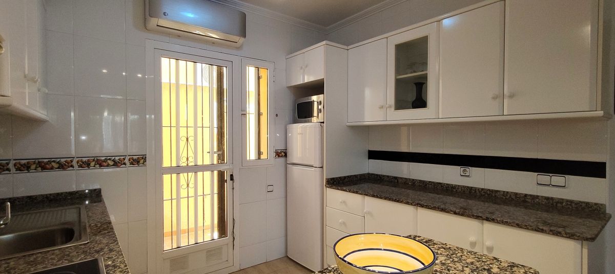 For sale - 3 Bedroom 2 Bathroom Townhouse in CABO ROIG - , CABO ROIG, Alicante, Spain - Alicante