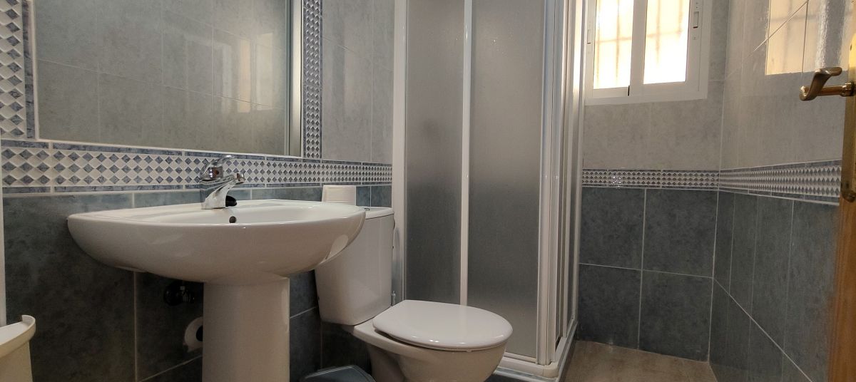 For sale - 3 Bedroom 2 Bathroom Townhouse in CABO ROIG - , CABO ROIG, Alicante, Spain - Alicante