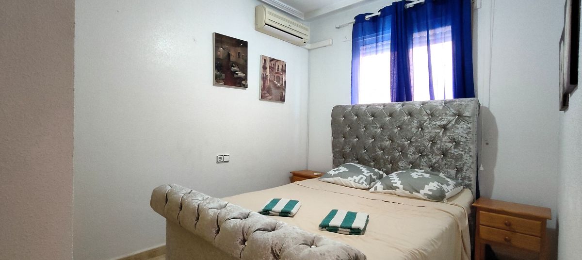 For sale - 3 Bedroom 2 Bathroom Townhouse in CABO ROIG - , CABO ROIG, Alicante, Spain - Alicante