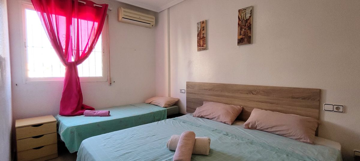 For sale - 3 Bedroom 2 Bathroom Townhouse in CABO ROIG - , CABO ROIG, Alicante, Spain - Alicante