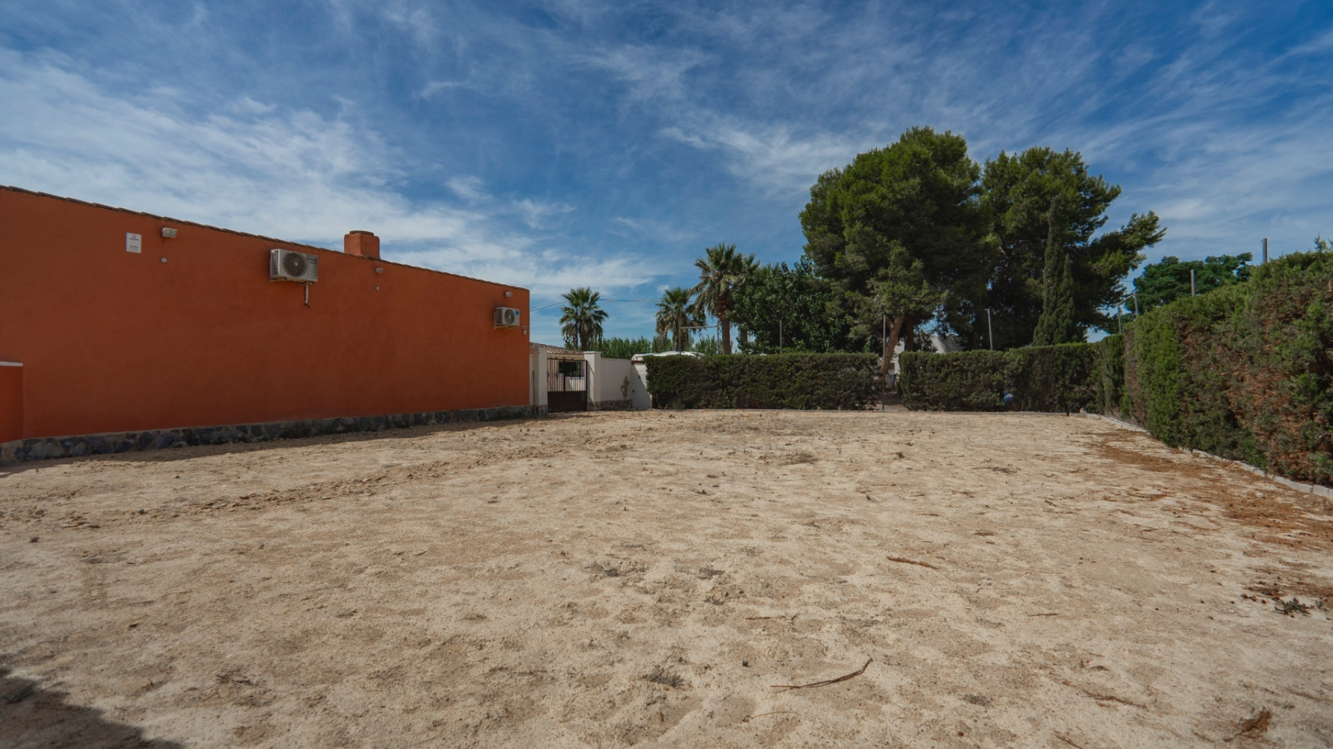 For sale - 6 Bedroom 3 Bathroom Country Property & Stables Las Heredades -   - Alicante