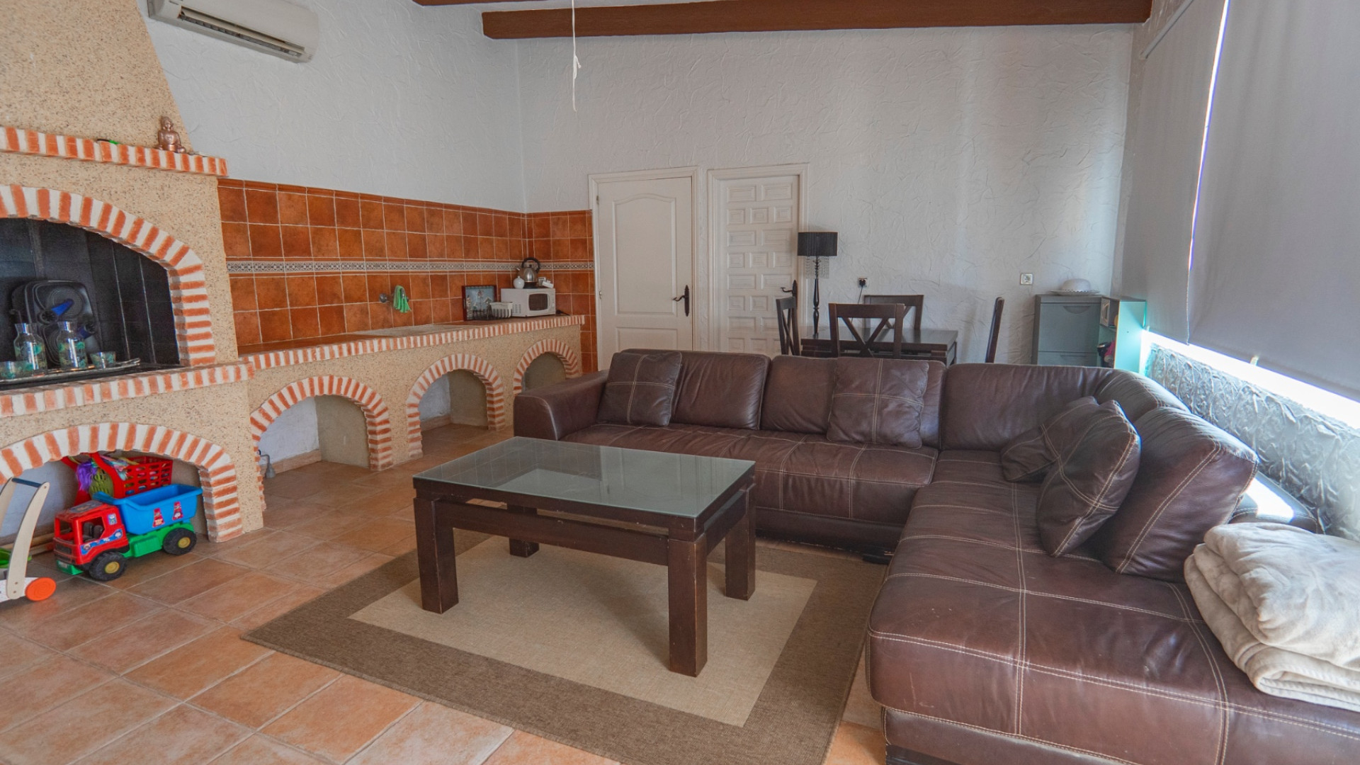 For sale - 6 Bedroom 3 Bathroom Country Property & Stables Las Heredades -   - Alicante