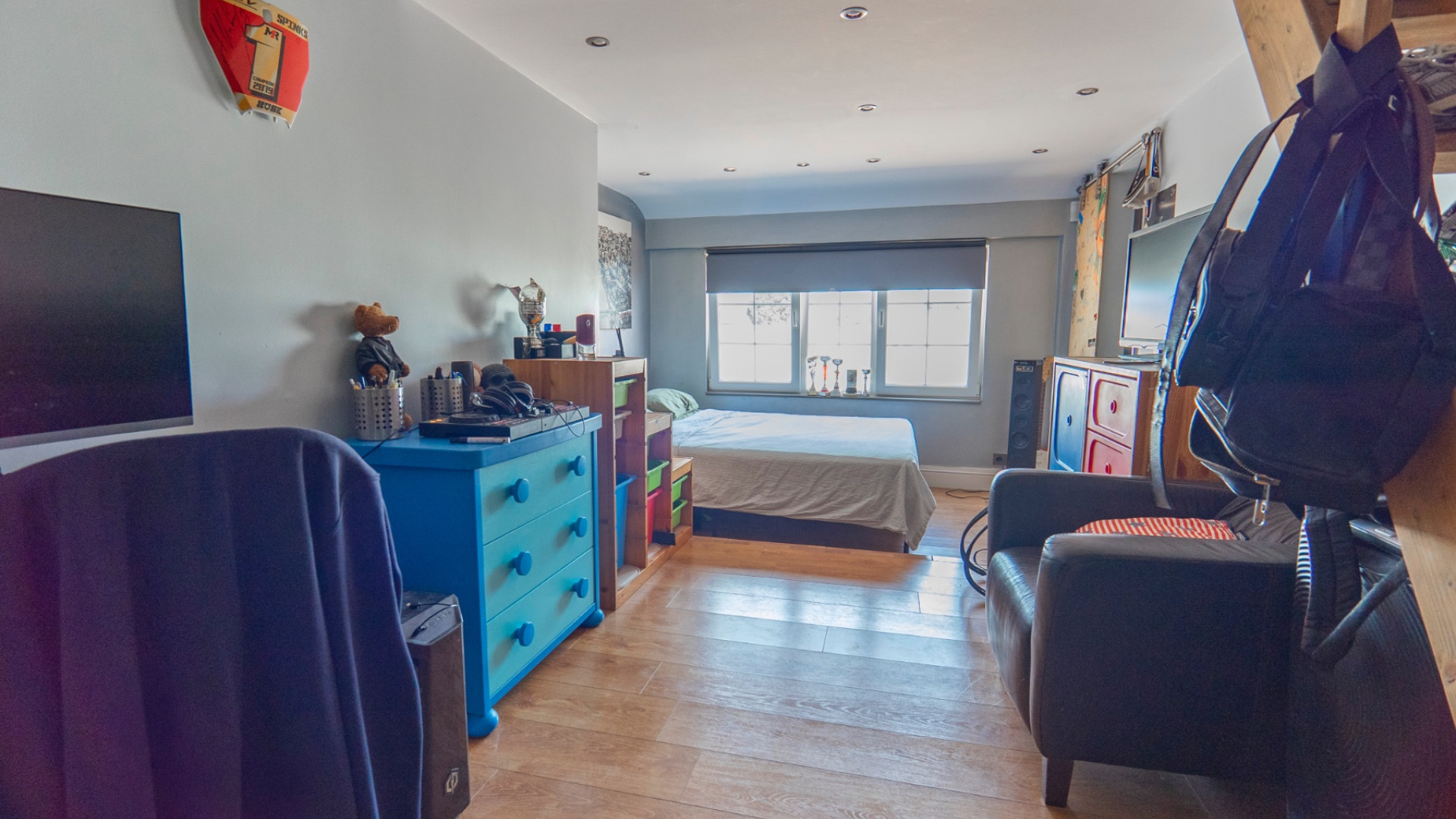 For sale - 6 Bedroom 3 Bathroom Country Property & Stables Las Heredades -   - Alicante