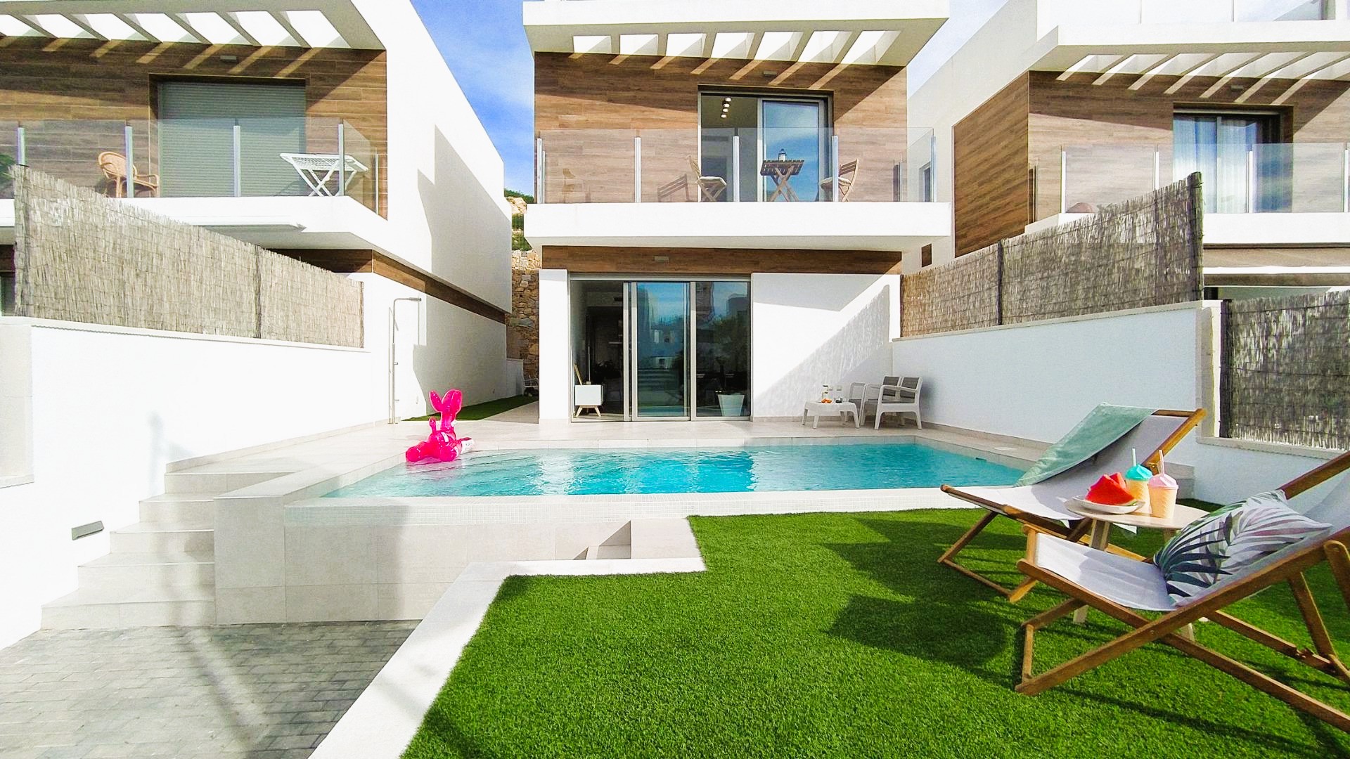 New Build - 3 Bedroom 4 Bathroom Villa in Villamartin - PAU 8  - Alicante