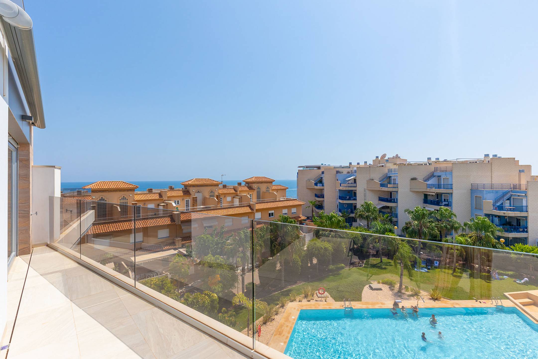 For sale - 3 Bedroom 2 Bathroom Luxury Penthouse Apartment in Cabo Roig - Aguamarina - Alicante