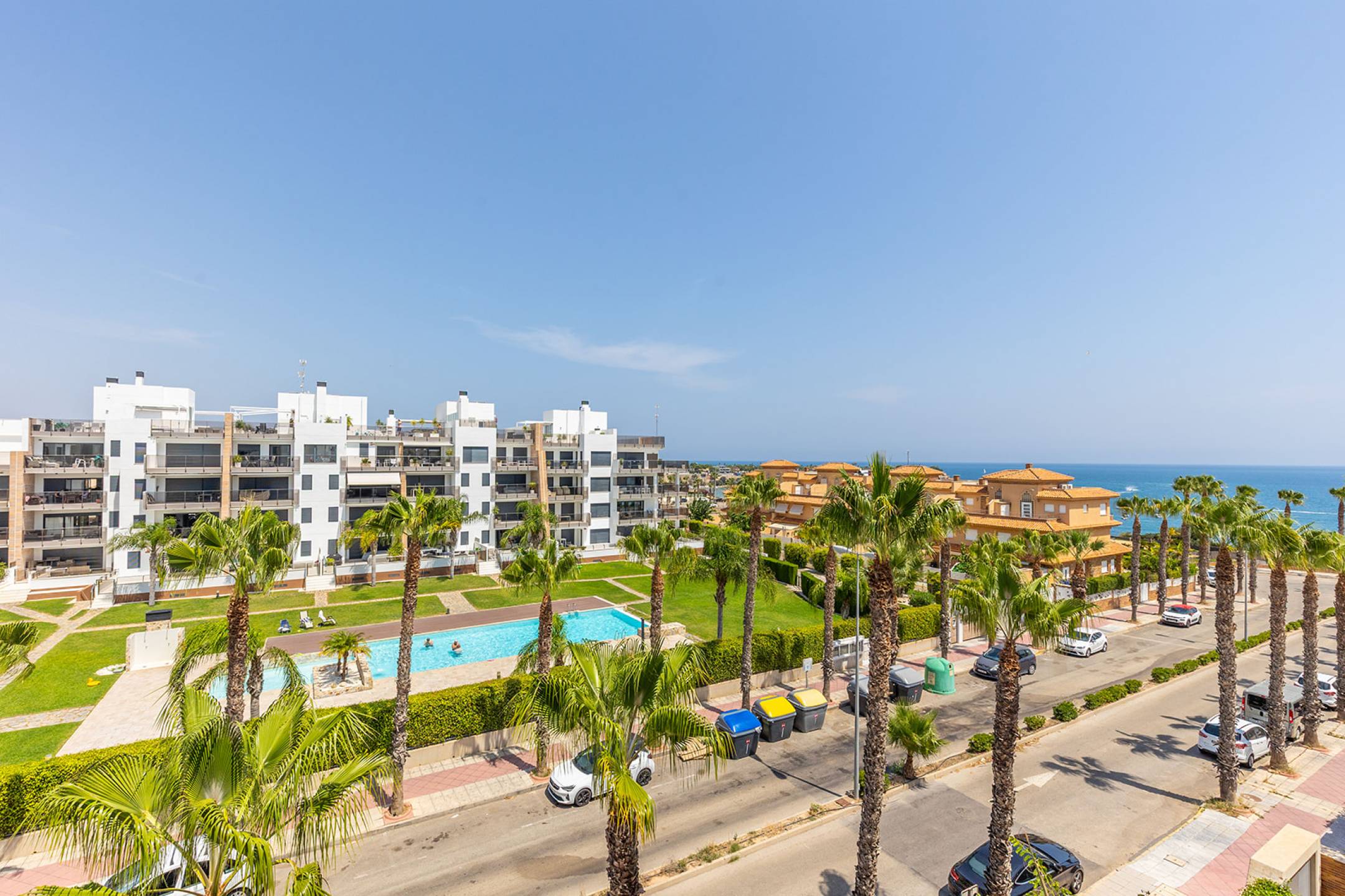 For sale - 3 Bedroom 2 Bathroom Luxury Penthouse Apartment in Cabo Roig - Aguamarina - Alicante