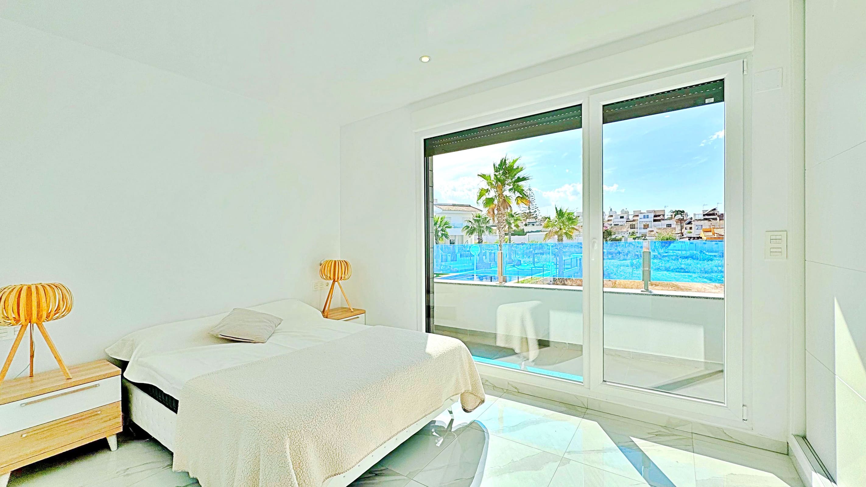 For sale - 3 Bedroom 3 Bathroom Townhouse in Torrevieja - Los Balcones  - Alicante