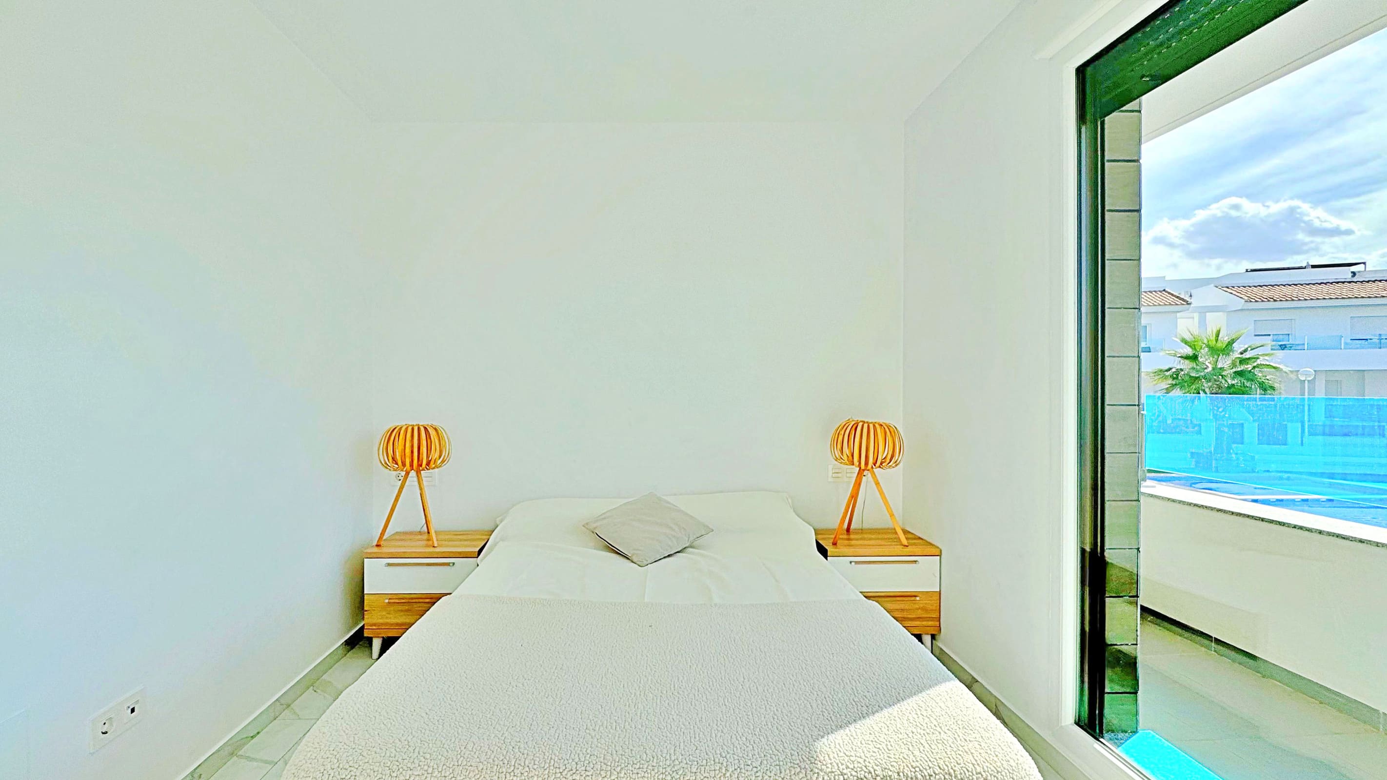 For sale - 3 Bedroom 3 Bathroom Townhouse in Torrevieja - Los Balcones  - Alicante