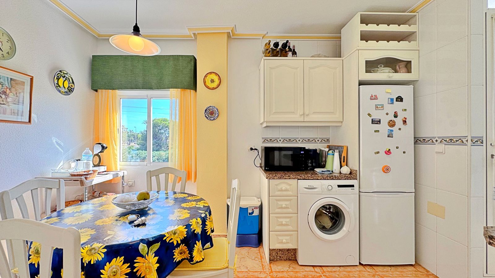 For sale - 2 Bedroom 1 Bathroom Apartment in La Zenia - La Zenia  - Alicante
