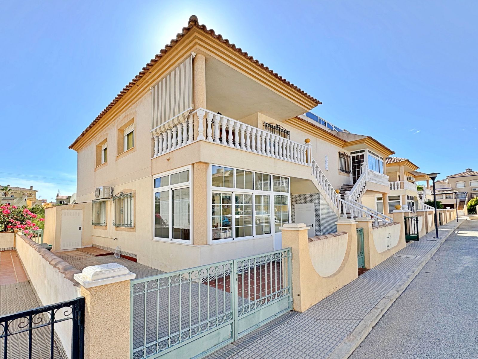 For sale - 2 Bedroom 1 Bathroom Apartment in La Zenia - La Zenia  - Alicante