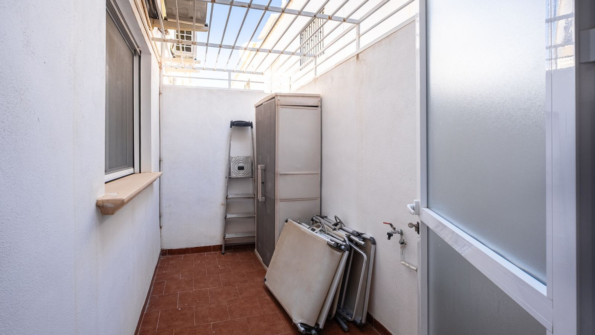 For sale - 2 Bedroom 2 Bathroom Apartment in Punta Prima - Punta Prima  - Alicante