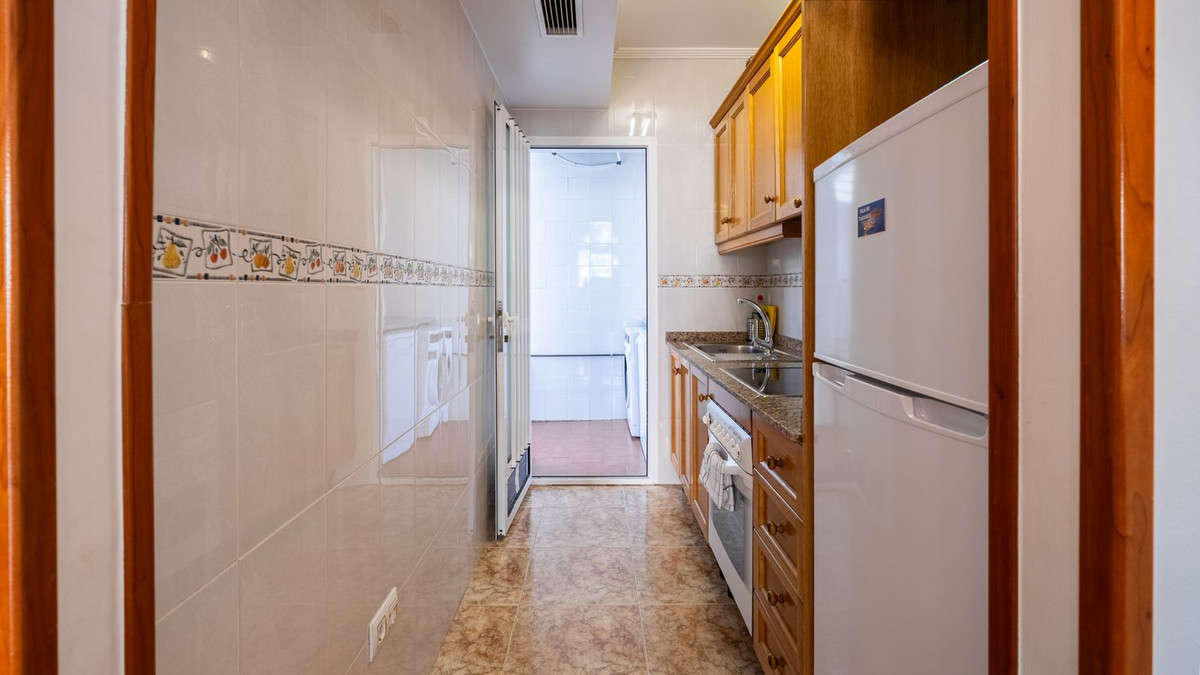 For sale - 2 Bedroom 2 Bathroom Apartment in Punta Prima - Punta Prima  - Alicante