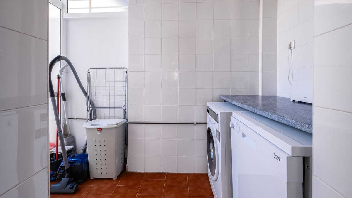 For sale - 2 Bedroom 2 Bathroom Apartment in Punta Prima - Punta Prima  - Alicante