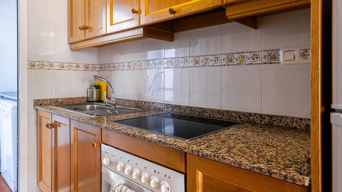 For sale - 2 Bedroom 2 Bathroom Apartment in Punta Prima - Punta Prima  - Alicante