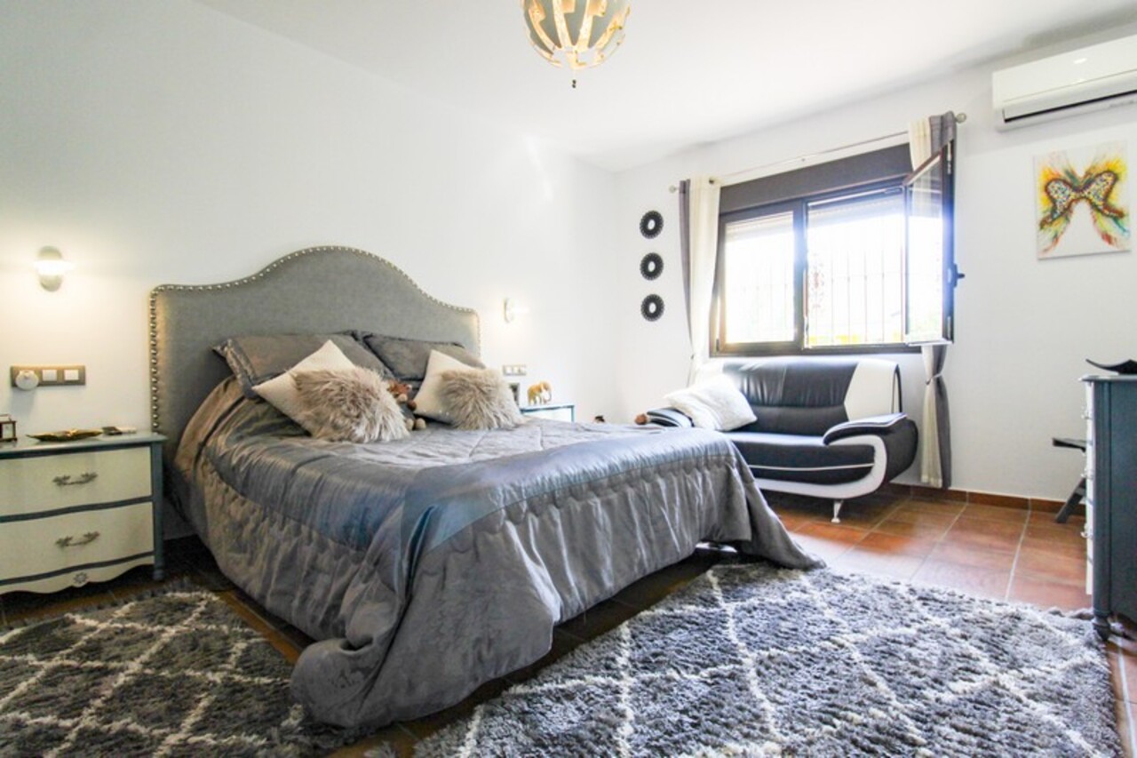 For sale - 4 Bedroom 2 Bathroom Villa in Bigastro - , Bigastro, Alicante, Spain - Alicante