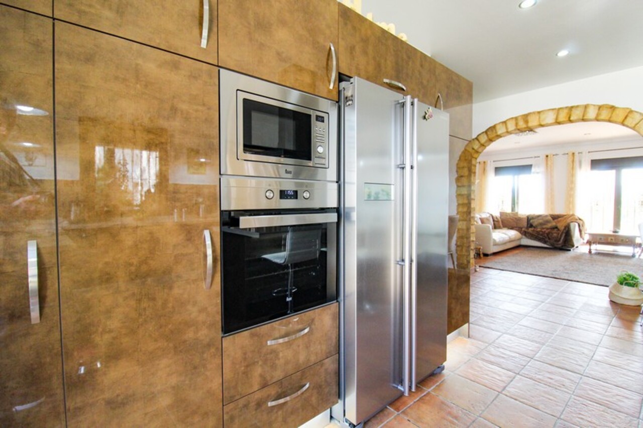 For sale - 4 Bedroom 2 Bathroom Villa in Bigastro - , Bigastro, Alicante, Spain - Alicante