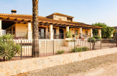 39-83171/70030, 4 Bedroom 2 Bathroom Villa in Bigastro