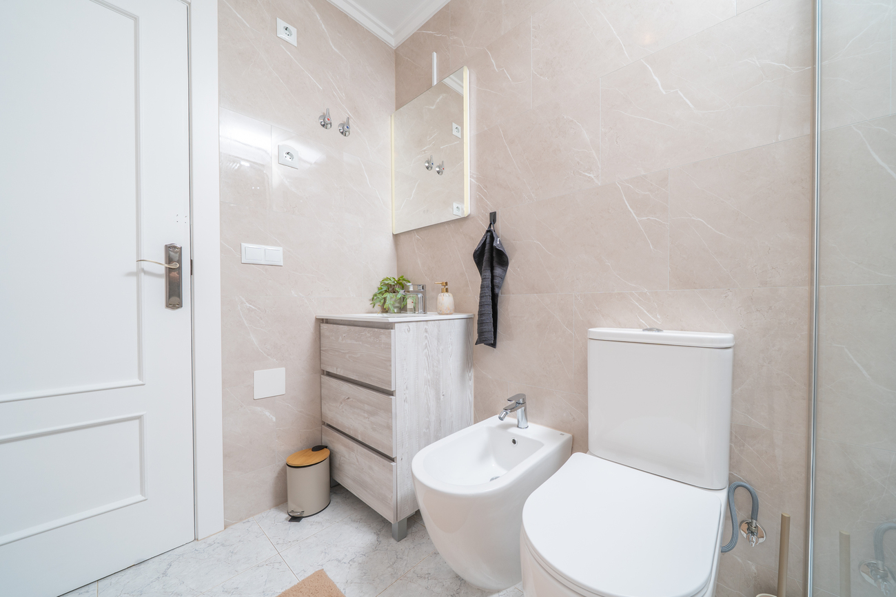 For sale - 4 Bedroom 2 Bathroom Town House in Playa Flamenca - Los Almendros - La Florida  - Alicante
