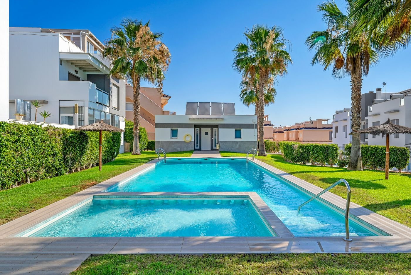 For sale - 2 Bedroom 2 Bathroom Penthouse in Punta Prima - Costa Blanca  - Alicante
