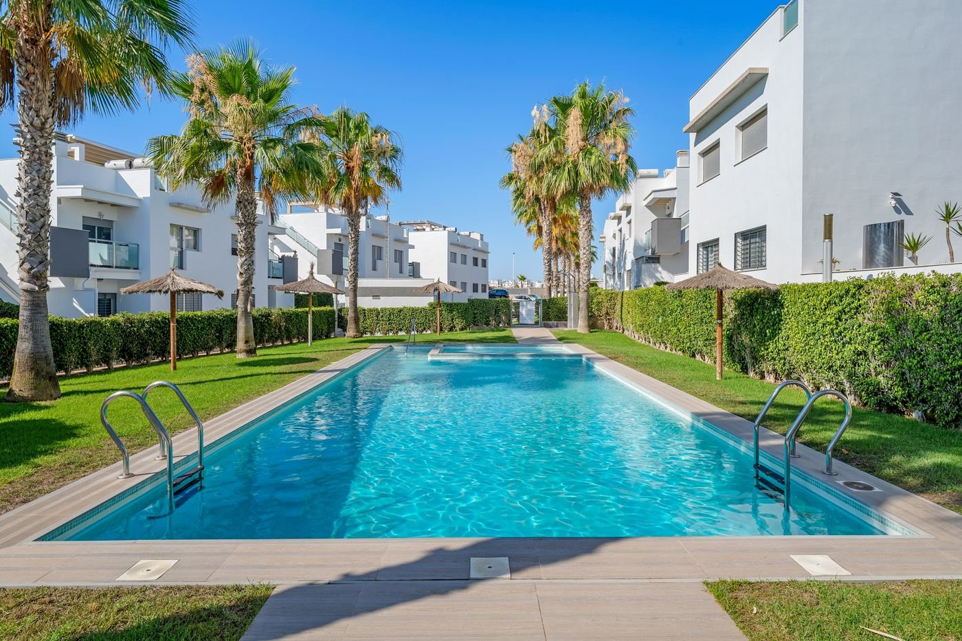 For sale - 2 Bedroom 2 Bathroom Penthouse in Punta Prima - Costa Blanca  - Alicante