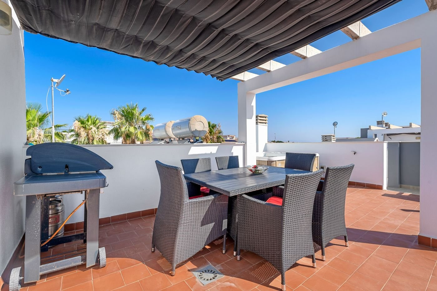 For sale - 2 Bedroom 2 Bathroom Penthouse in Punta Prima - Costa Blanca  - Alicante