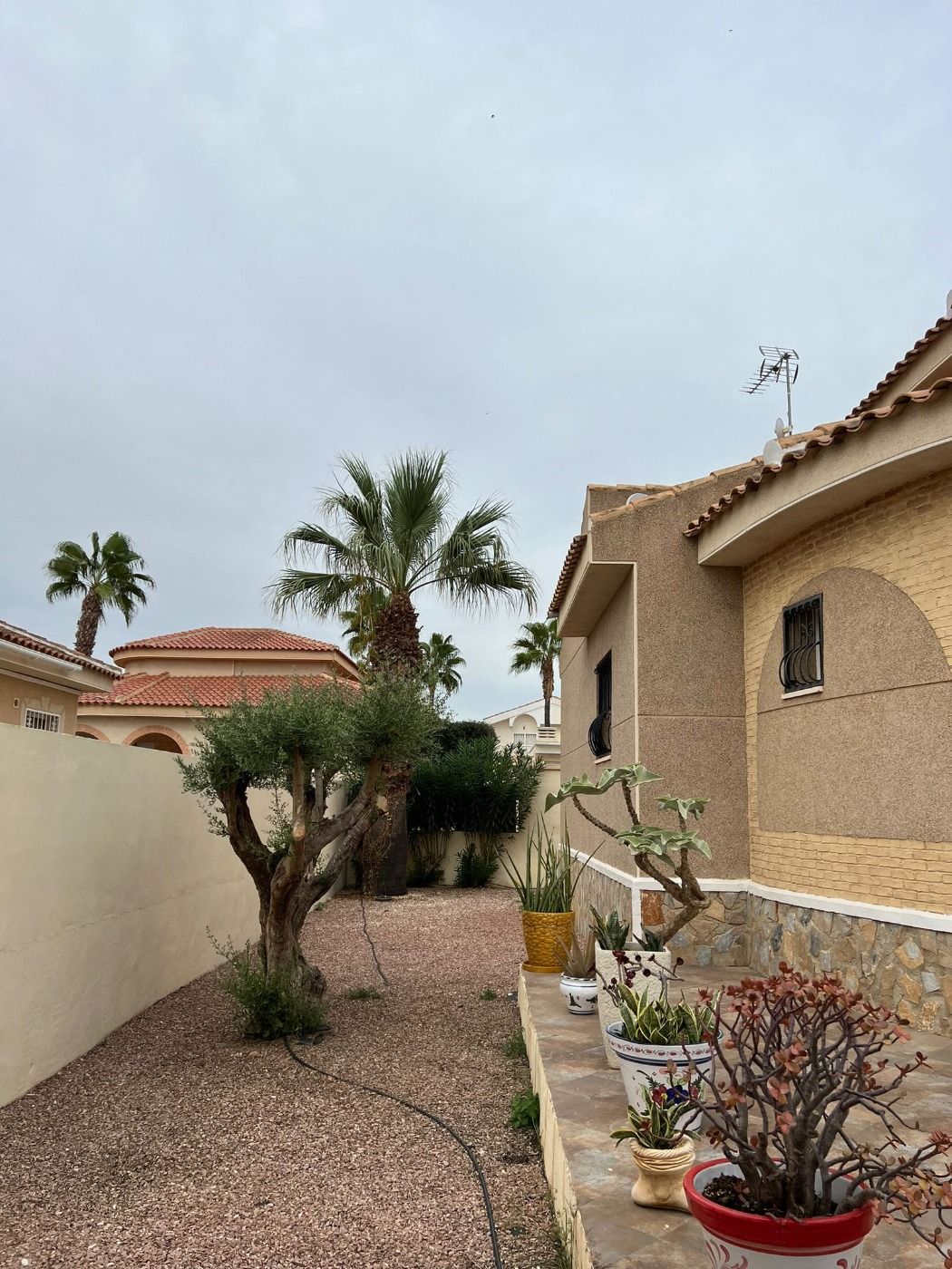 For sale - 3 Bedroom 3 Bathroom Villa in Benijofar - Urbanizacion Monteazul  - Alicante