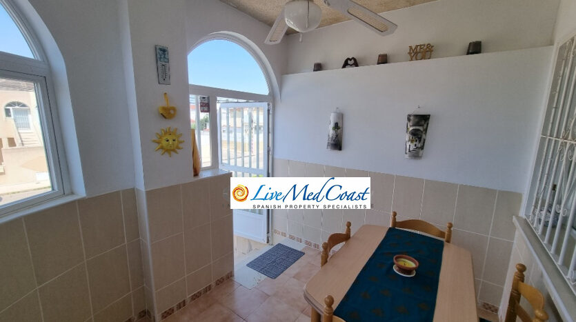 For sale - 2 Bedroom 1 Bathroom Top Floor apartment in LOS ALCÁZARES - Oasis  - Murcia