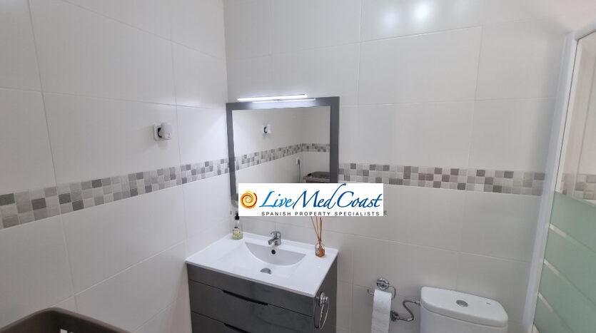 For sale - 2 Bedroom 1 Bathroom Top Floor apartment in LOS ALCÁZARES - Oasis  - Murcia