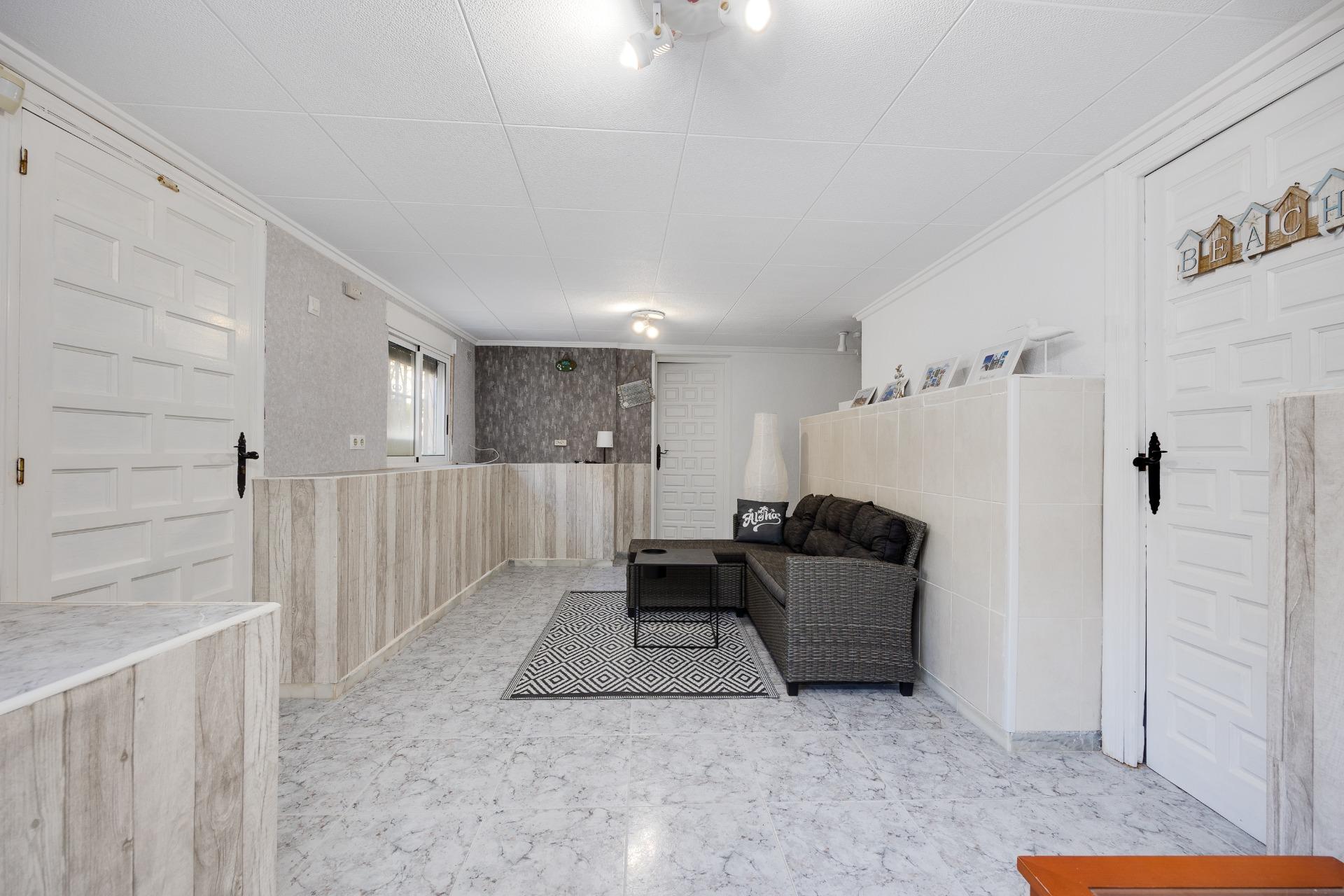 For sale - 3 Bedroom 2 Bathroom Villa in San Fulgencio - La Marina  - Alicante