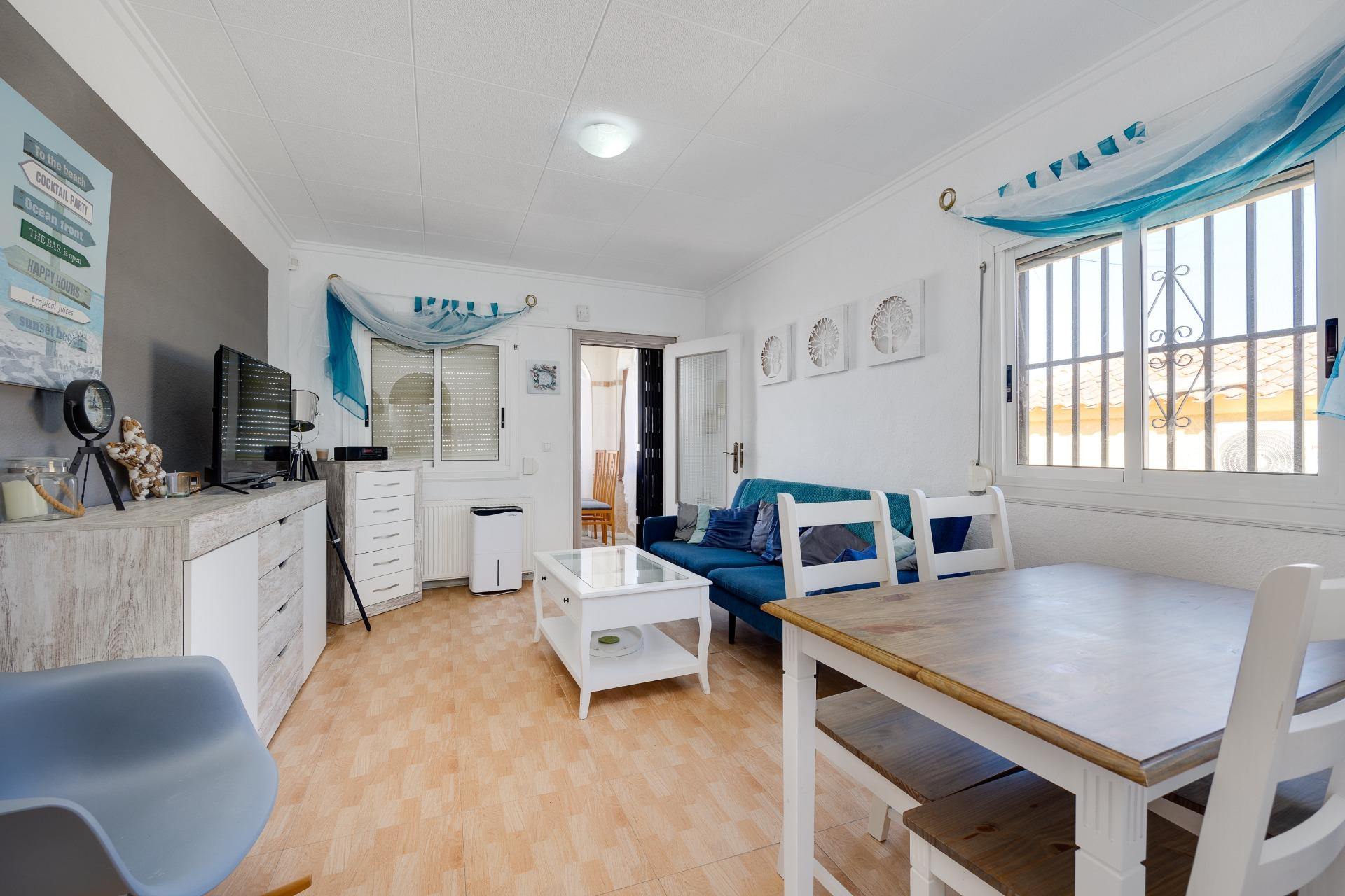 For sale - 3 Bedroom 2 Bathroom Villa in San Fulgencio - La Marina  - Alicante