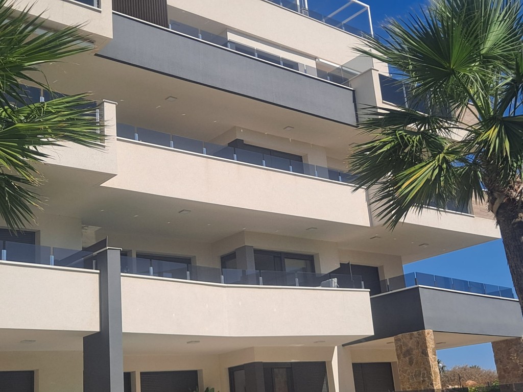 For sale - 2 Bedroom 2 Bathroom Apartment in Playa Flamenca - Costa Blanca  - Alicante