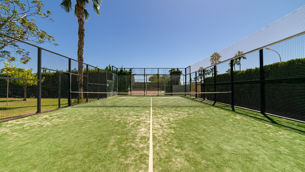 For sale - 7 Bedroom 4 Bathroom Villa in Campoamor - Campoamor  - Alicante