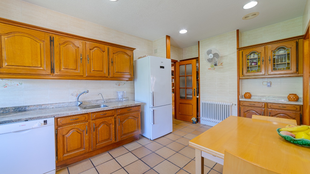 For sale - 7 Bedroom 4 Bathroom Villa in Campoamor - Campoamor  - Alicante