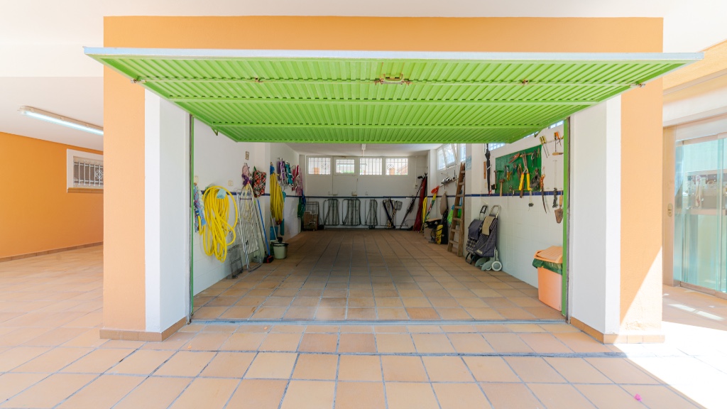 For sale - 7 Bedroom 4 Bathroom Villa in Campoamor - Campoamor  - Alicante