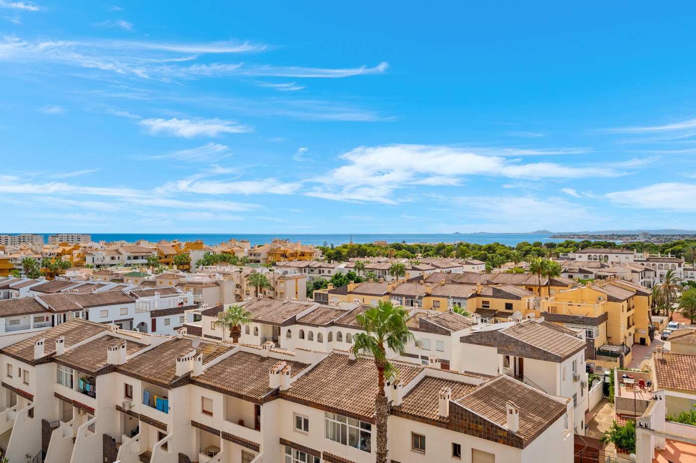 For sale - 3 Bedroom 2 Bathroom Apartment in Punta Prima - Punta Prima  - Alicante