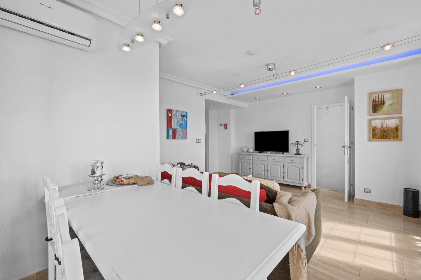 For sale - 3 Bedroom 2 Bathroom Apartment in Punta Prima - Punta Prima  - Alicante