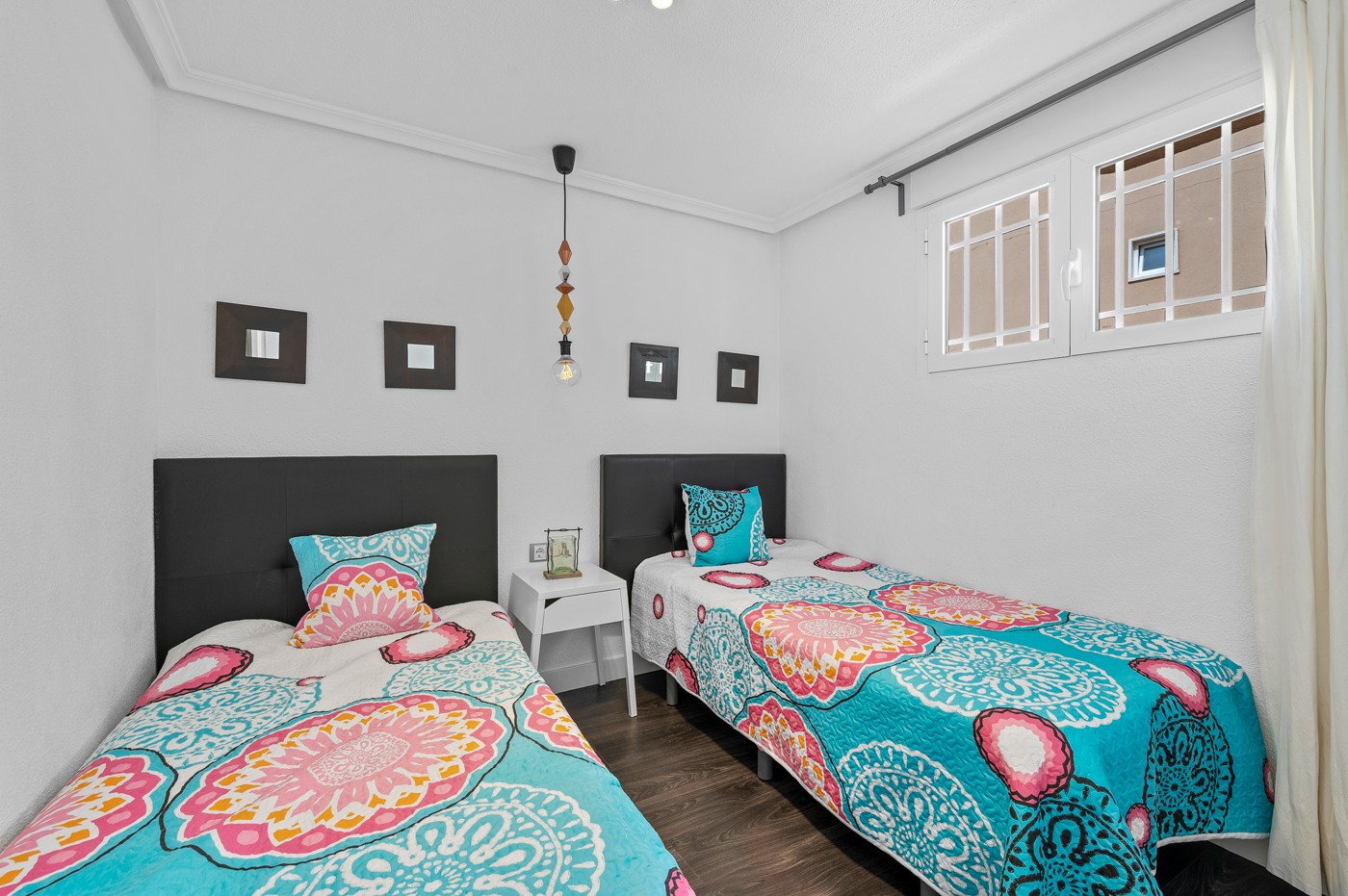 For sale - 3 Bedroom 2 Bathroom Apartment in Punta Prima - Punta Prima  - Alicante