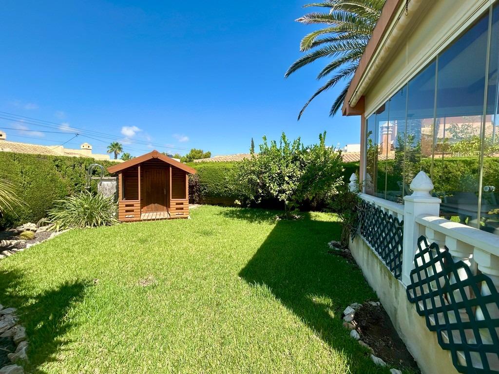 For sale - 3 Bedroom 3 Bathroom Villa in Cabo Roig - Aguamarina  - Alicante